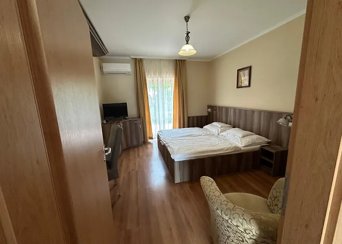 Siesta Club Apartman Harkany